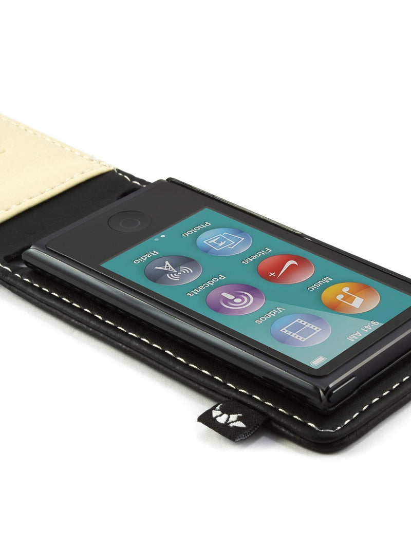 Detail image of the Proporta Apple iPod Nano 7G phone case in Black